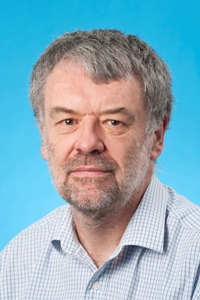 Dr Robert Hall