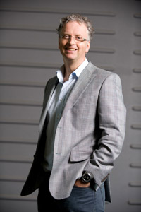 Prof David Gearing