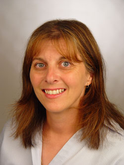 Ms Vicki Barrington